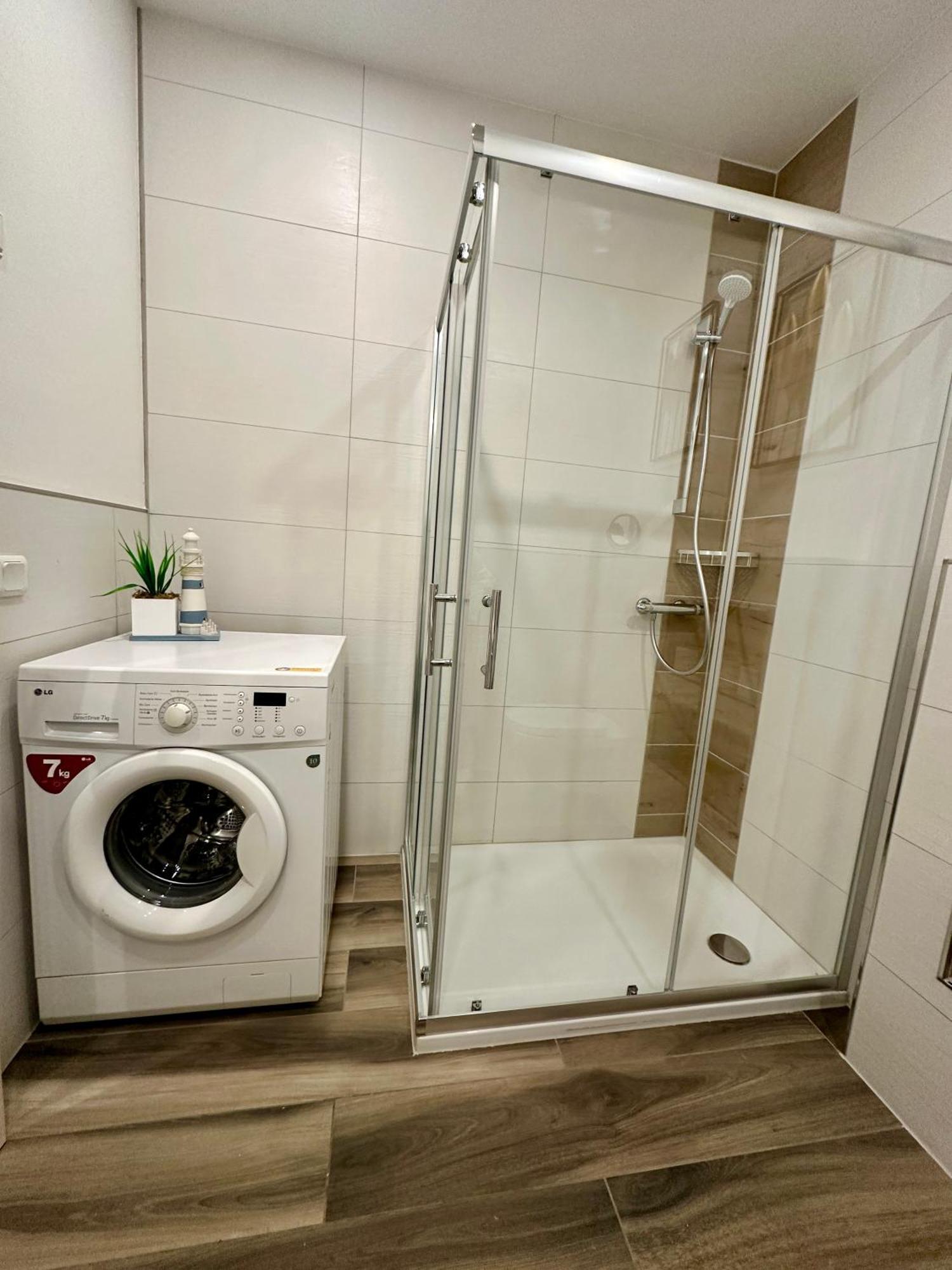 באיירוט Ferienwohnung Lauri Sommeraktion 2025 מראה חיצוני תמונה